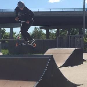 Meet your Posher, Blake